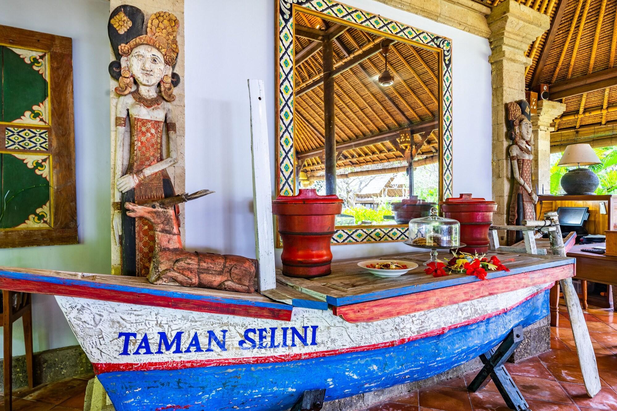 Taman Selini Wahana Beach Resort Пемутеран Екстер'єр фото