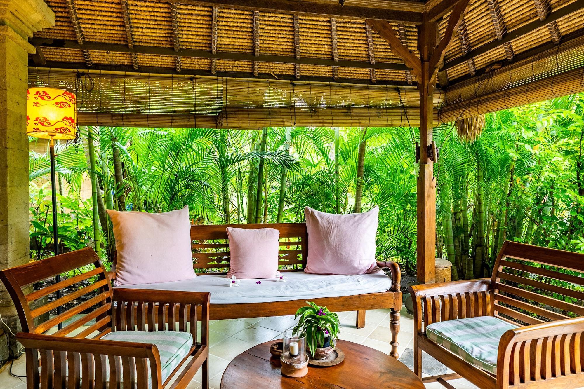 Taman Selini Wahana Beach Resort Пемутеран Екстер'єр фото